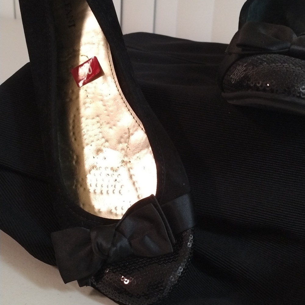 Woman black sequin flats size 10 m byAlfani